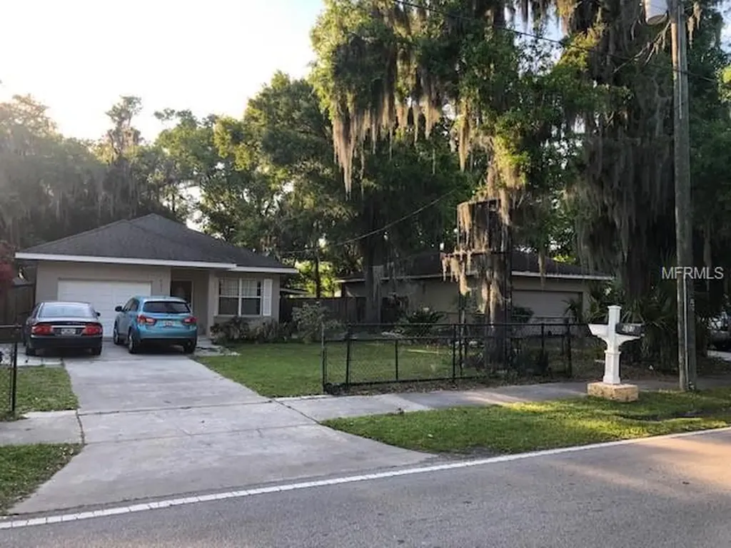 603 N Gordon Street Plant City FL 33563