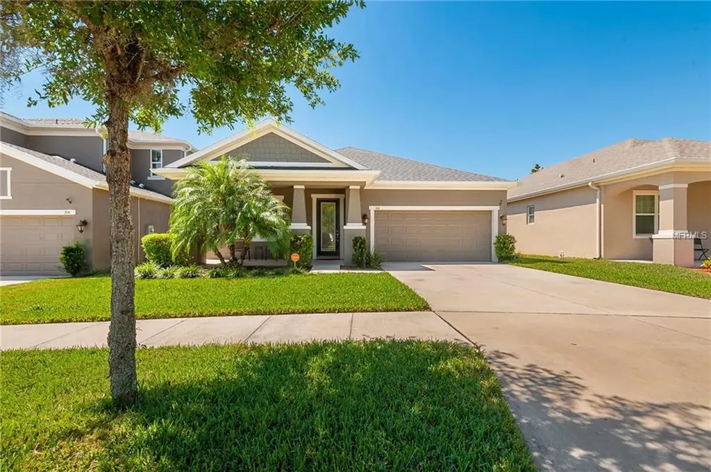 316 Roxbury Crossing Court Valrico FL 33594