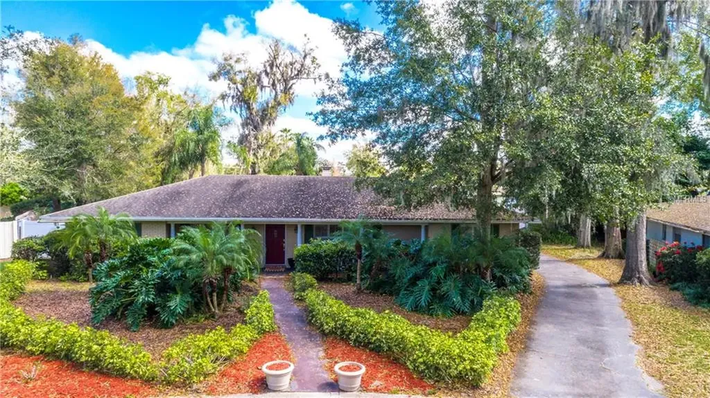 3435 Oakwater Pointe Drive Orlando FL 32812