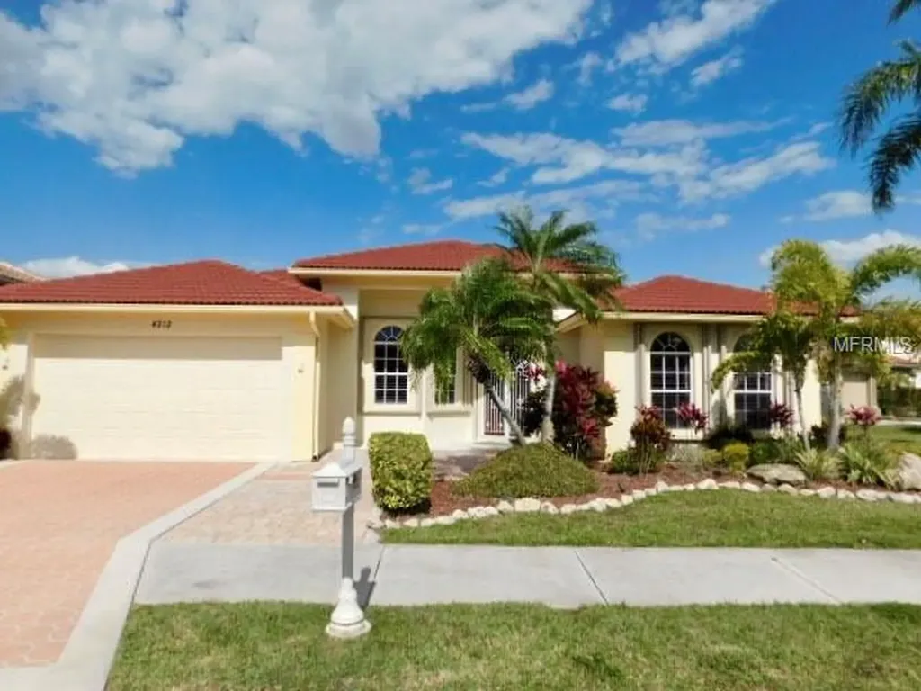 4212 Hearthstone Drive Sarasota FL 34238