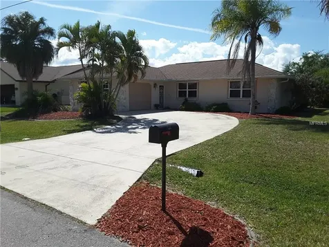 461 E Cashew Punta Gorda FL 33955