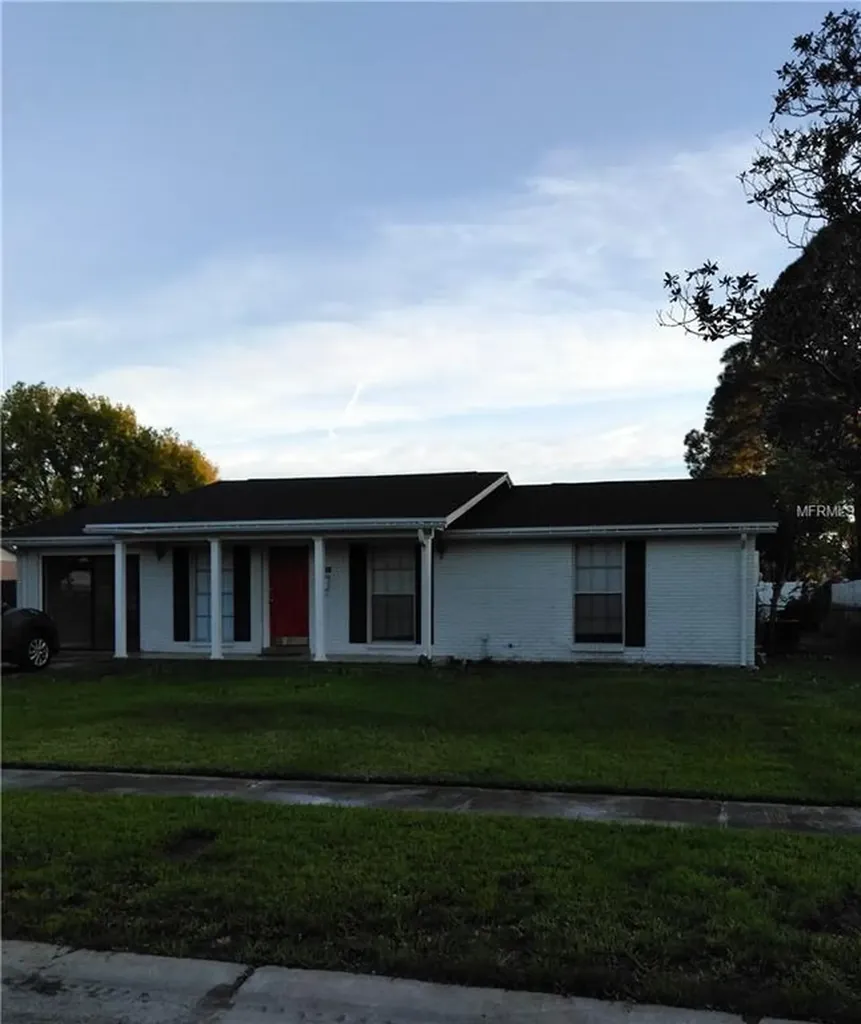 7935 Woodgrove Circle Tampa FL 33615