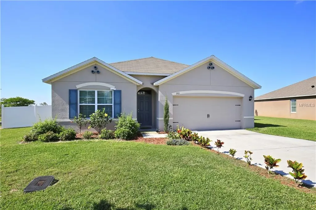 761 Lake Cummings Boulevard Lake Alfred FL 33850