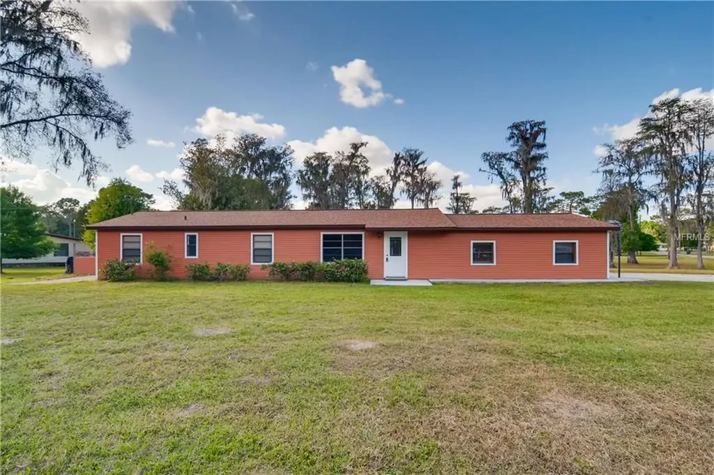 17351 Chinaberry Road Lutz FL 33558