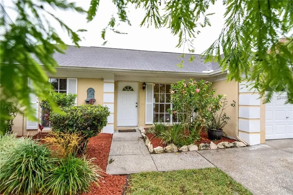 9728 Fox Hollow Road Tampa FL 33647