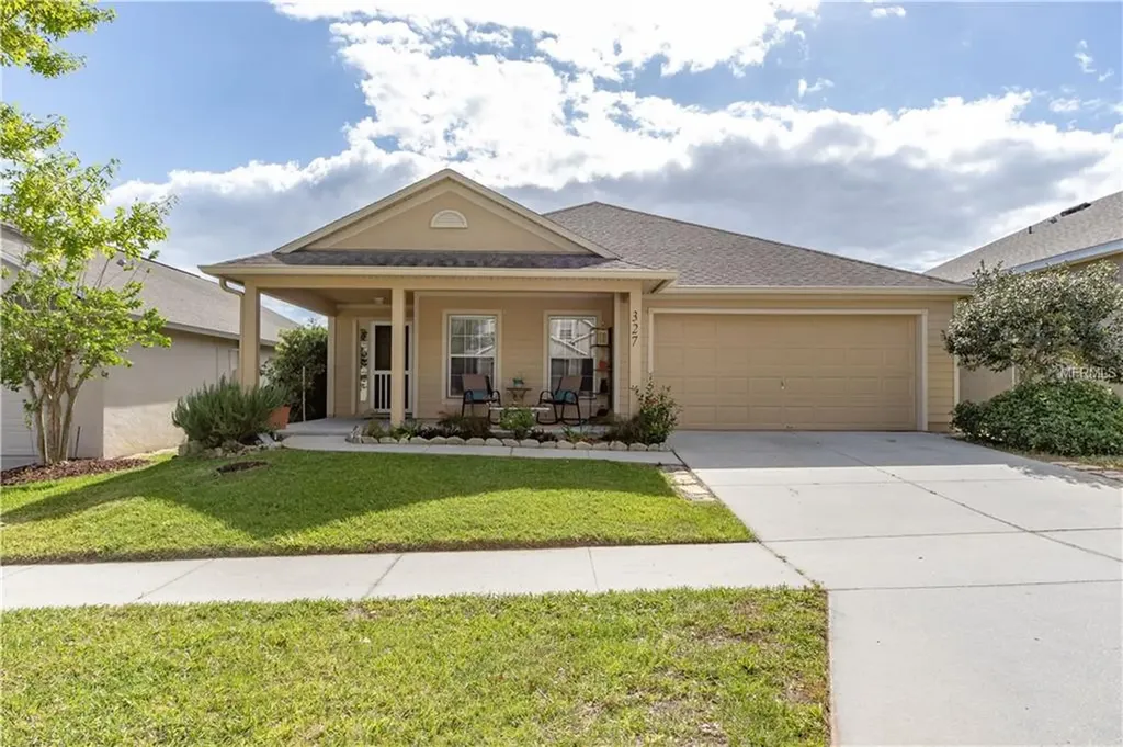 327 Anorak Street Groveland FL 34736