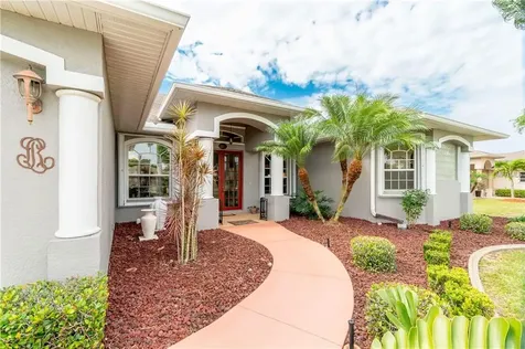 707 Royal Poinciana Punta Gorda FL 33955