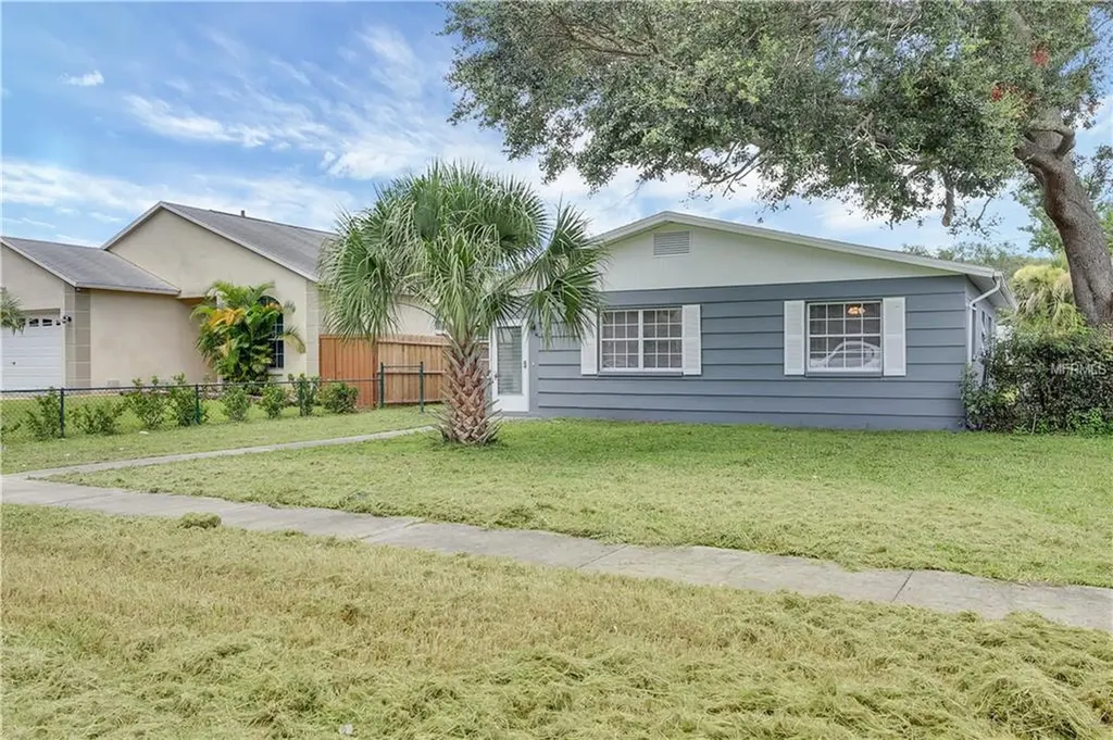 537 89th Avenue N St Petersburg FL 33702