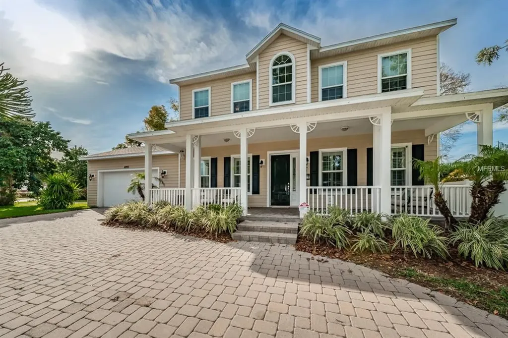 6993 4th Street S St Petersburg FL 33705