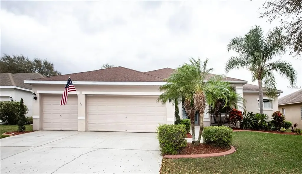 2222 Golf Manor Boulevard Valrico FL 33596