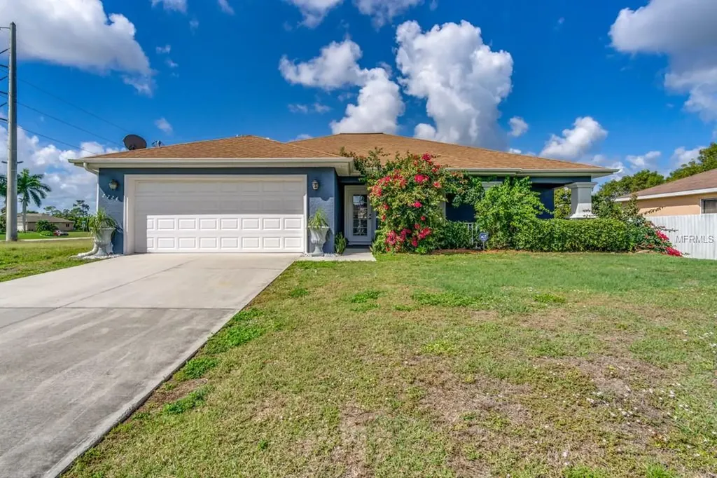 2724 NE 7th Place Cape Coral FL 33909