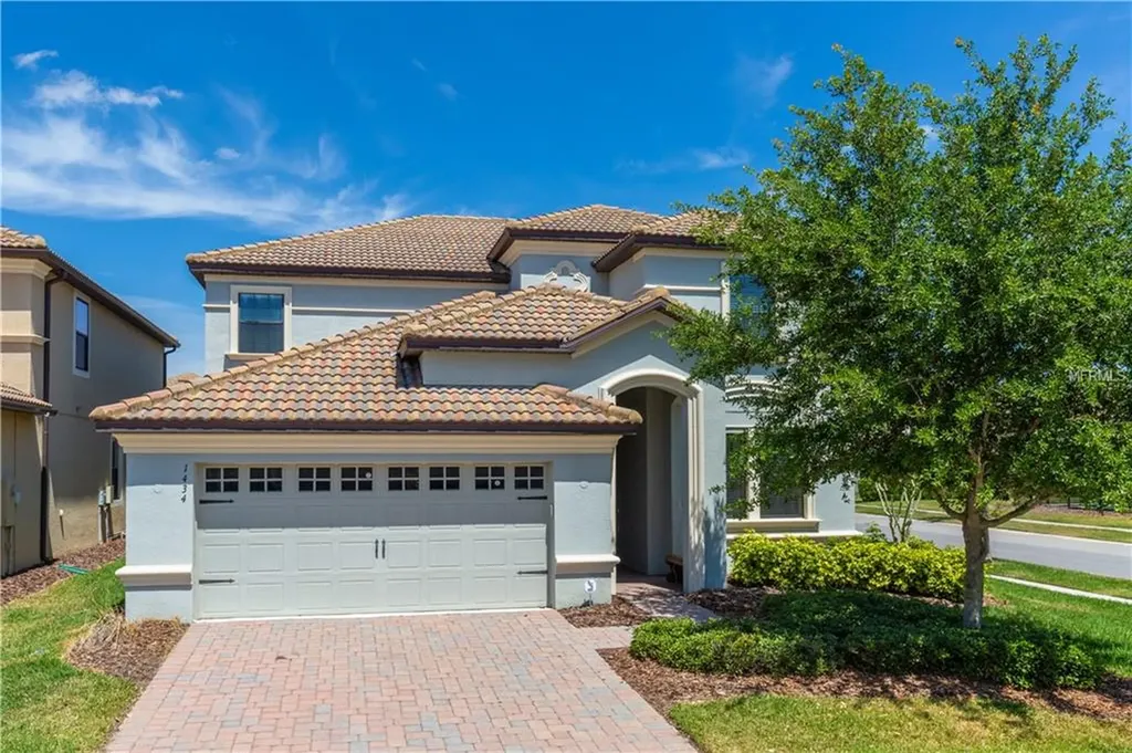 1434 Moon Valley Drive Davenport FL 33896