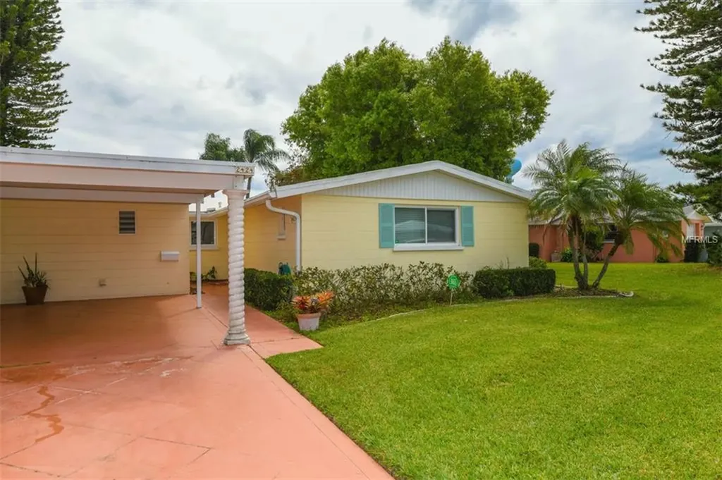 2424 Terry Lane Sarasota FL 34231