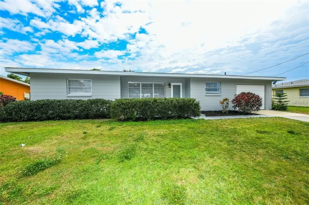 416 W Shade Drive Venice FL 34293
