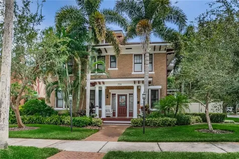 106 14th Avenue NE St Petersburg FL 33701