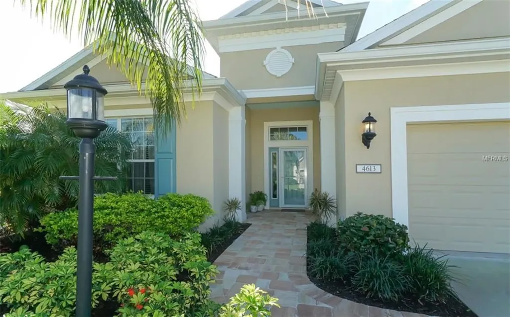 4613 Claremont Park Drive Bradenton FL 34211
