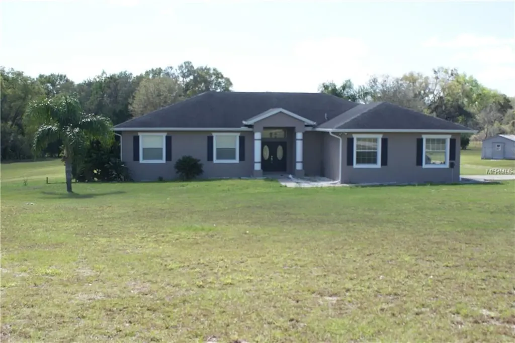 3220 Oaklea Drive Deland FL 32720