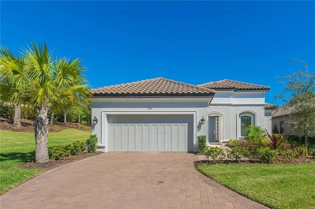 8700 Amaretto Avenue Sarasota FL 34238