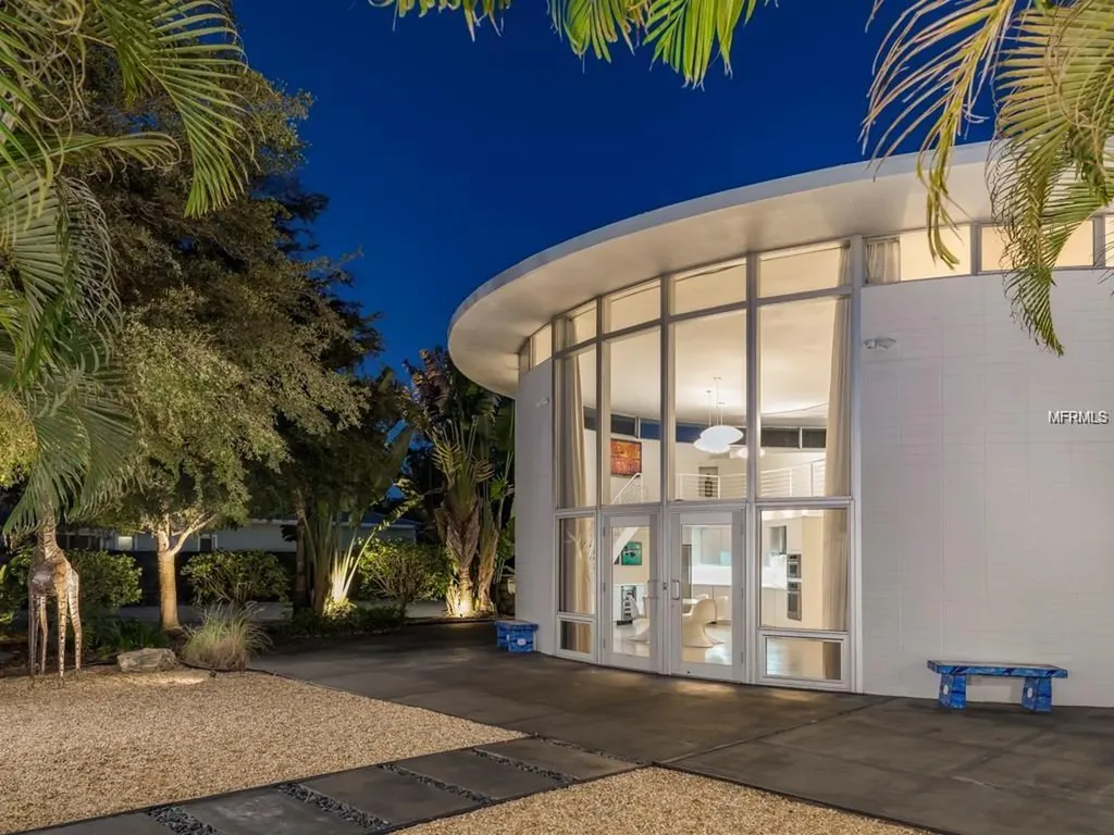 4433 Riverwood Avenue Sarasota FL 34231