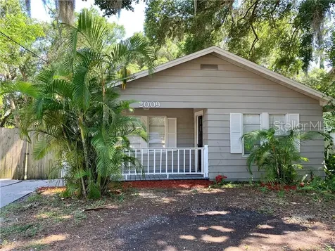 2009 E Henry Avenue Tampa FL 33610