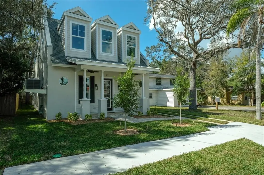 255 13th Avenue N Safety Harbor FL 34695