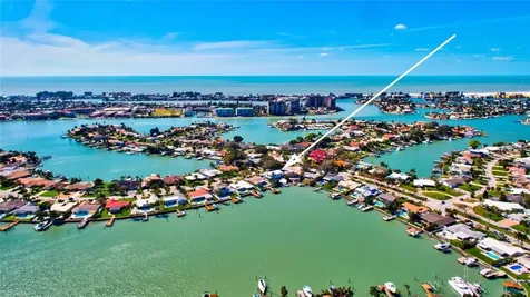 1208 79th Street S St Petersburg FL 33707
