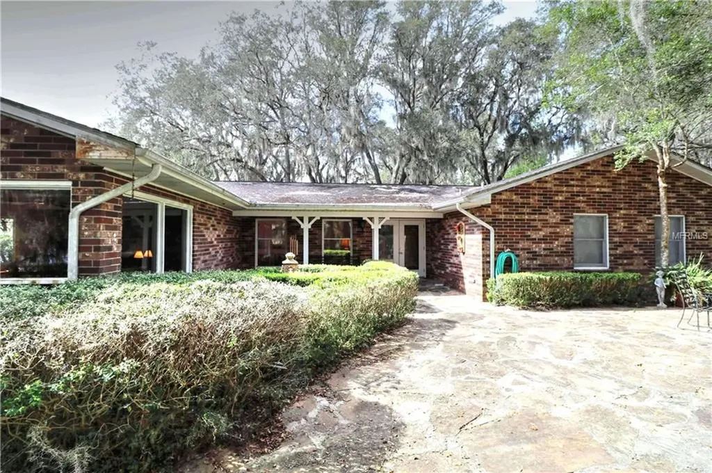 40851 Gator Lake Road Lady Lake FL 32159