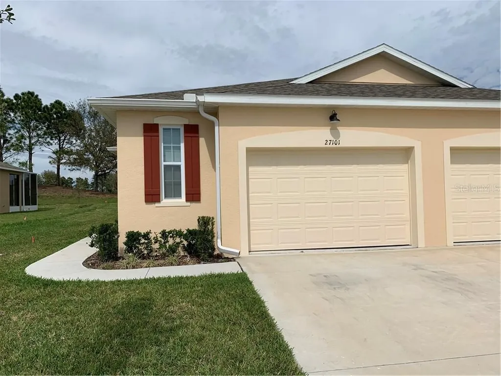 27101 White Plains Way Leesburg FL 34748