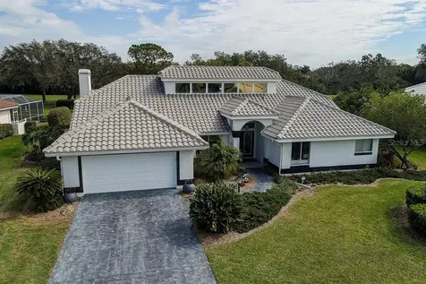 7409 Links Court Sarasota FL 34243