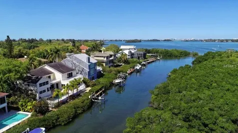 5228 Siesta Cove Drive Sarasota FL 34242