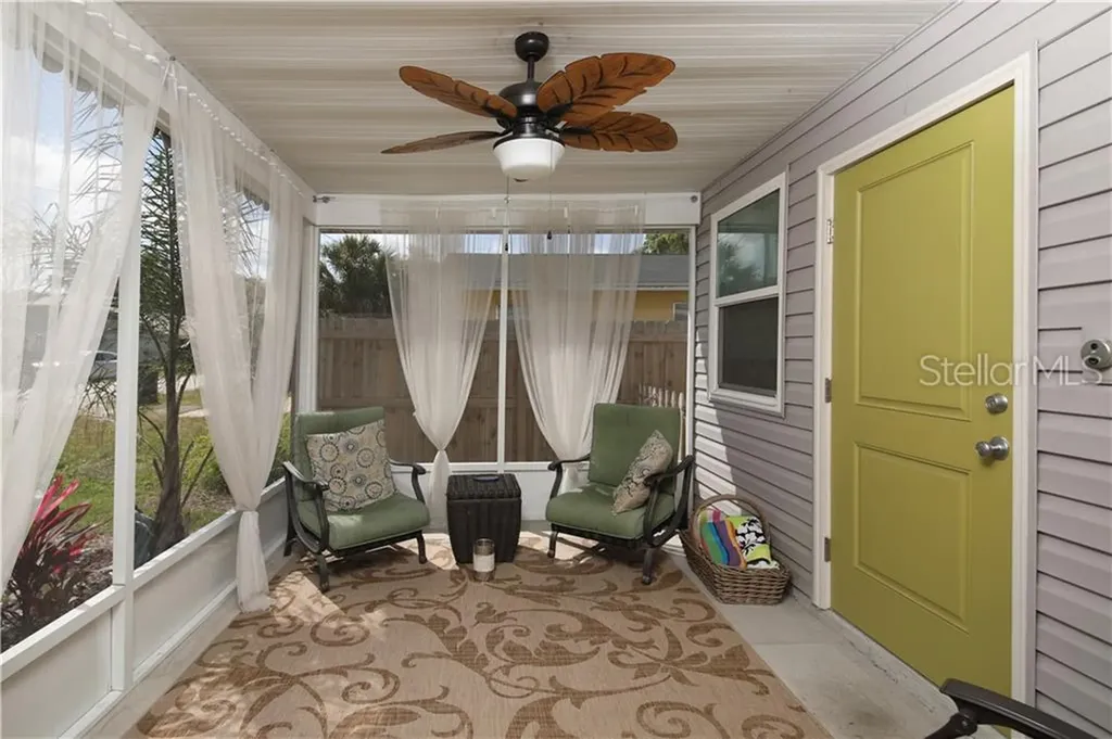 3827 Almond Avenue Sarasota FL 34234