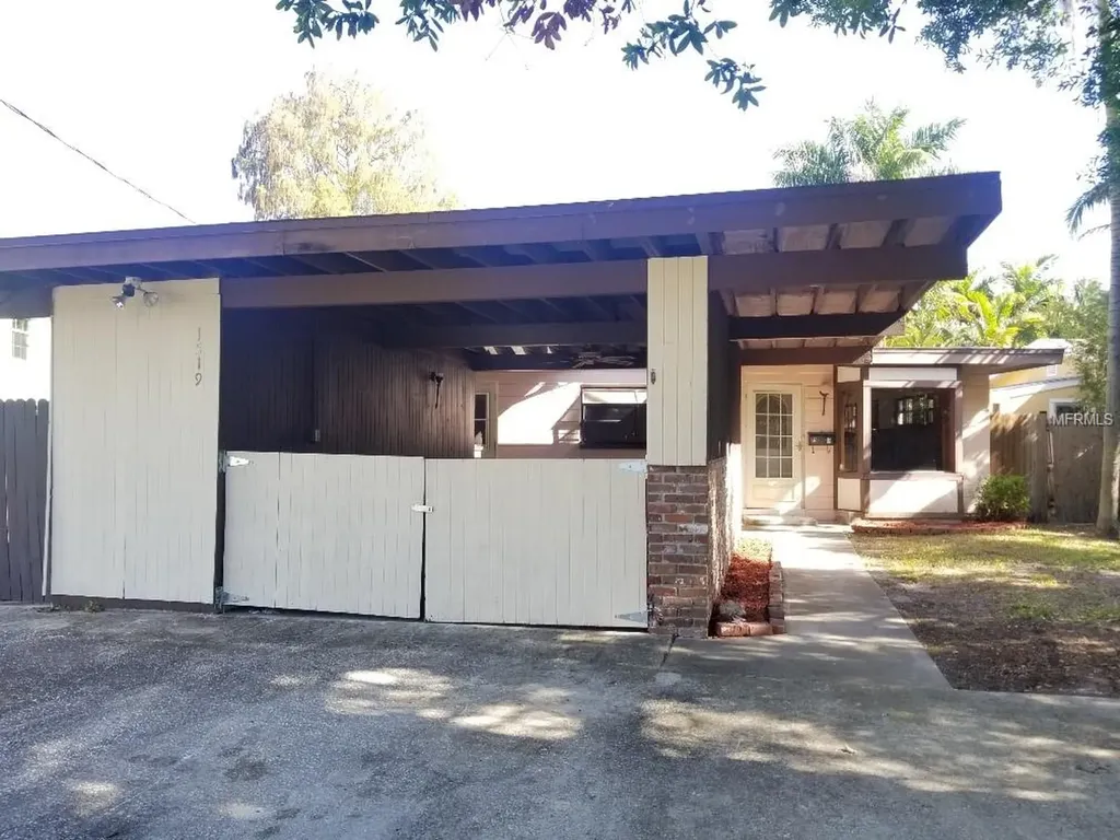 1519 Delaware Avenue NE St Petersburg FL 33703