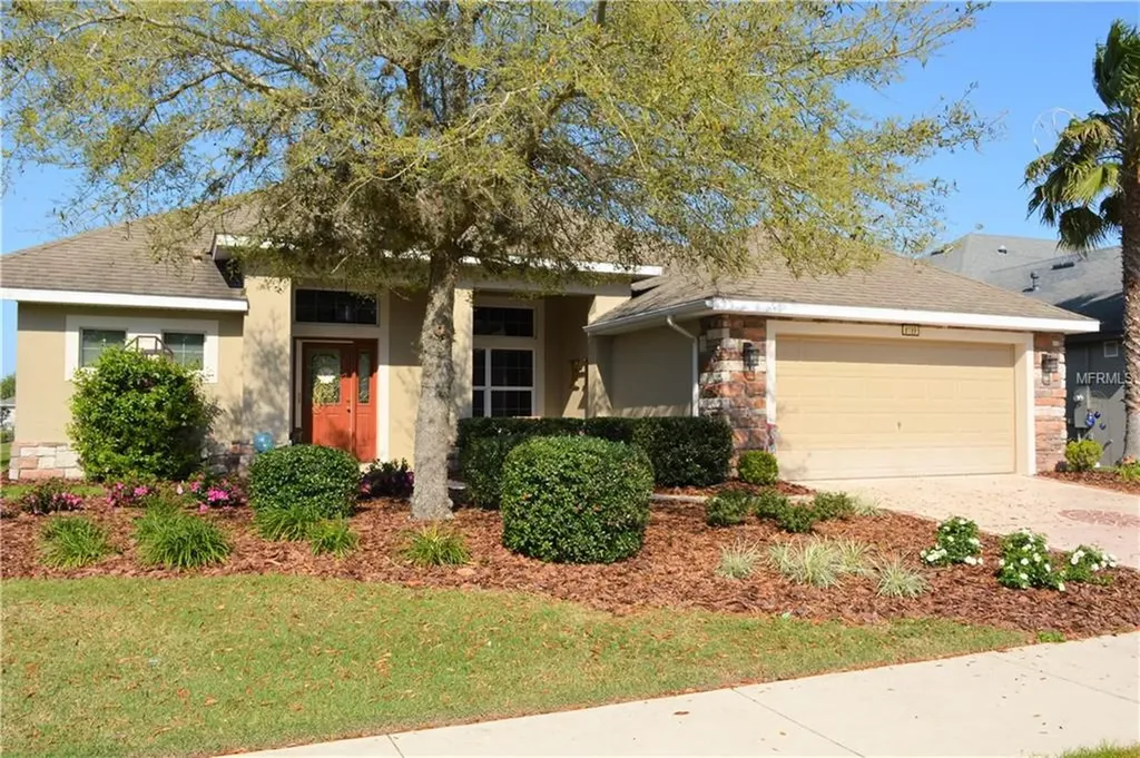 8189 Bridgeport Bay Circle Mount Dora FL 32757