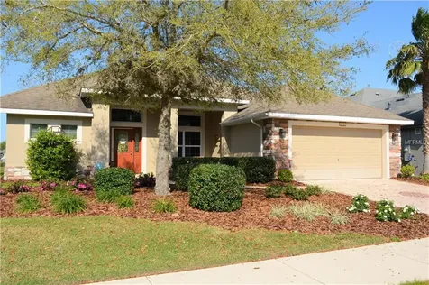 8189 Bridgeport Bay Circle Mount Dora FL 32757