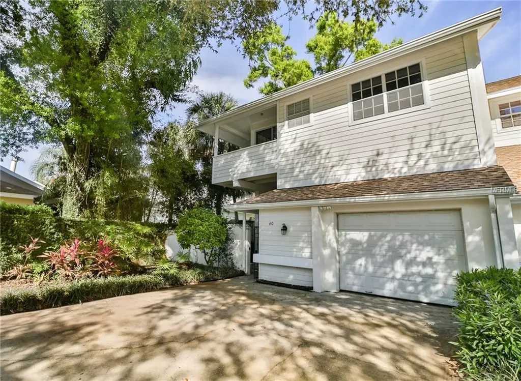 5220 S Russell Street Tampa FL 33611