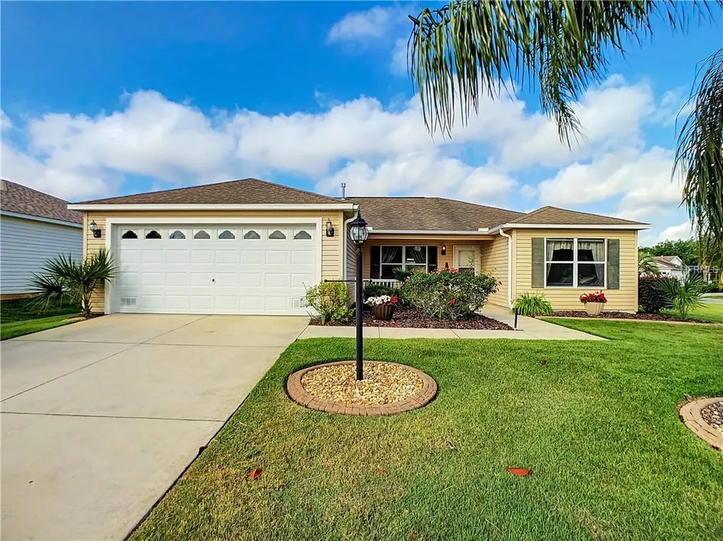 1446 Walterboro Lane The Villages FL 32162