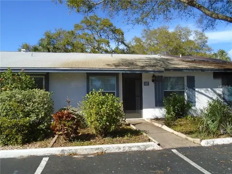 7237 Parkside Villas Drive N St Petersburg FL 33709