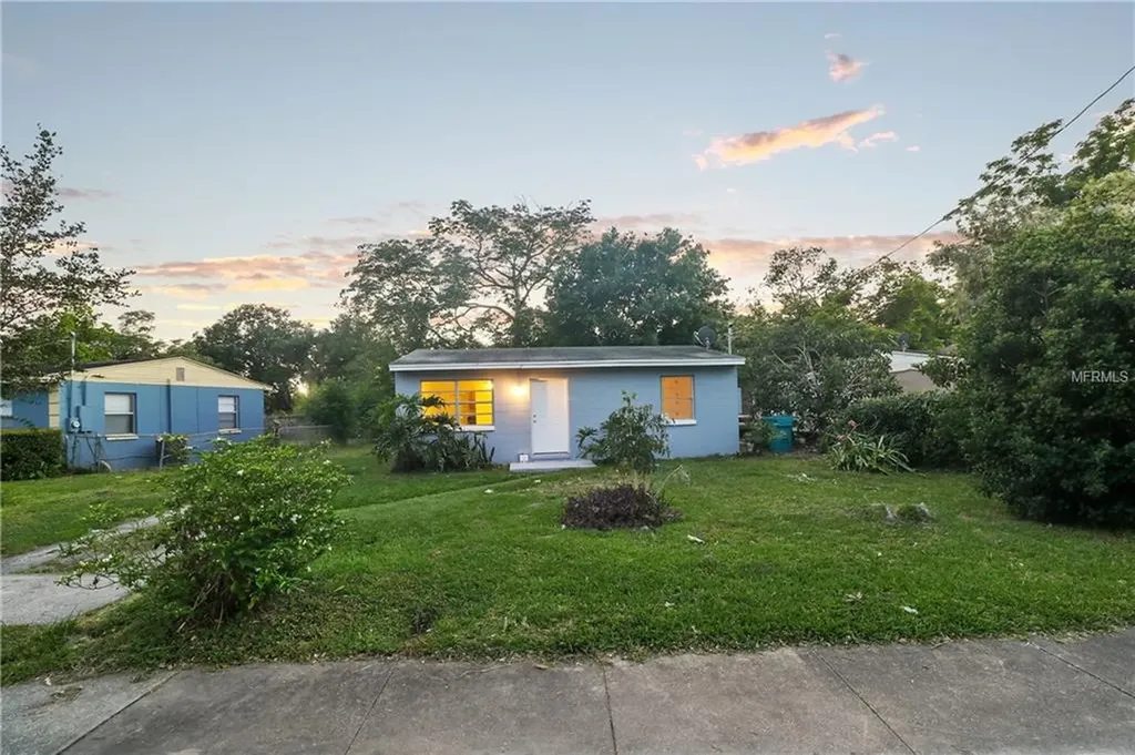 1718 Guinyard Way Orlando FL 32805