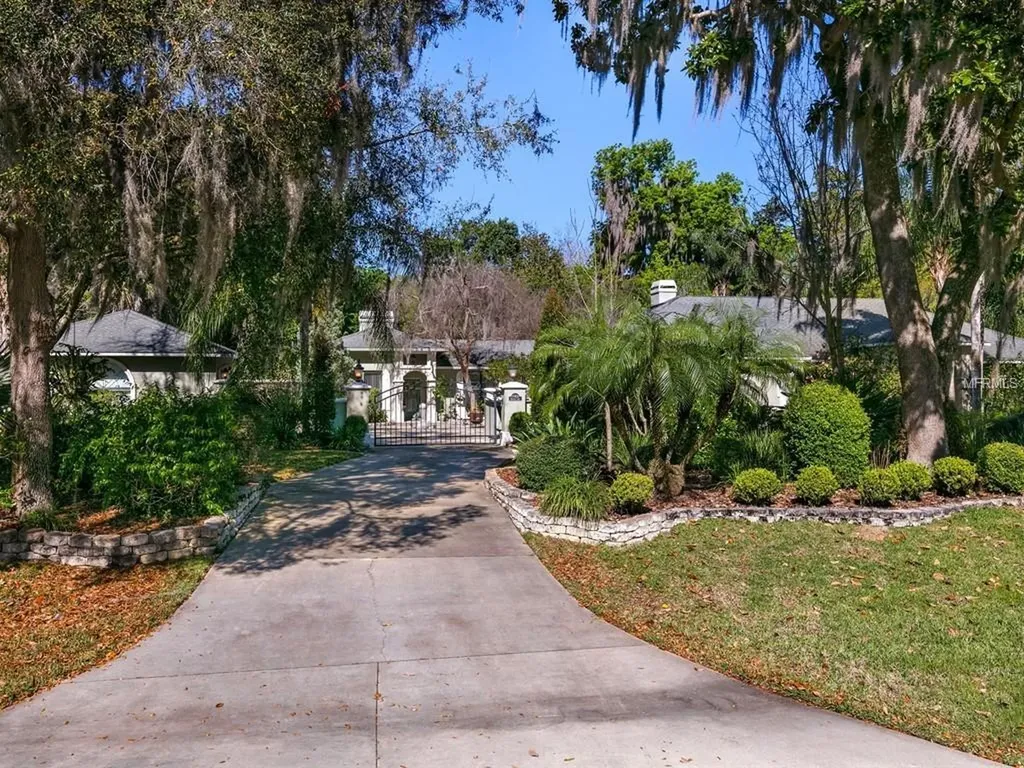 15831 Chestnut Lane Tavares FL 32778