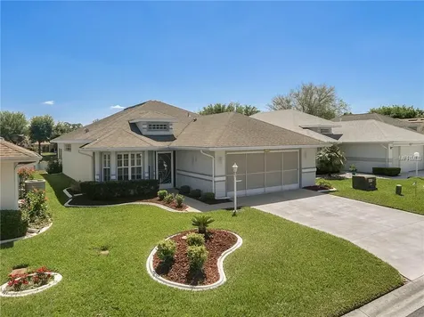 5724 King James Avenue Leesburg FL 34748