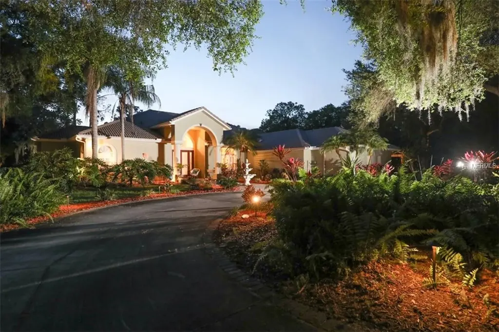 8058 Desoto Woods Drive Sarasota FL 34243