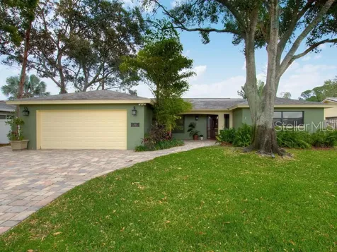 9791 Oak Street NE St Petersburg FL 33702