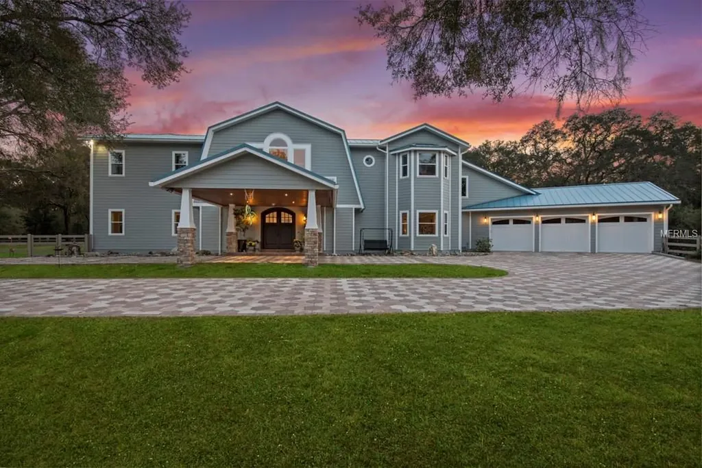 2240 W Dale Circle Deland FL 32720