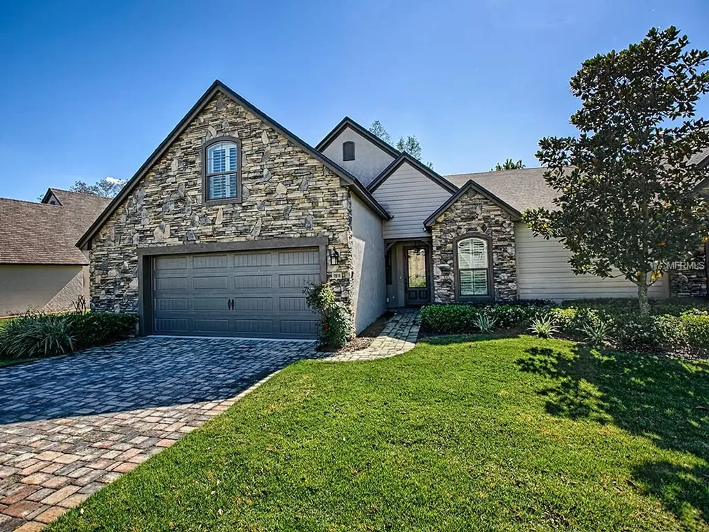 1911 Banning Beach Road Tavares FL 32778