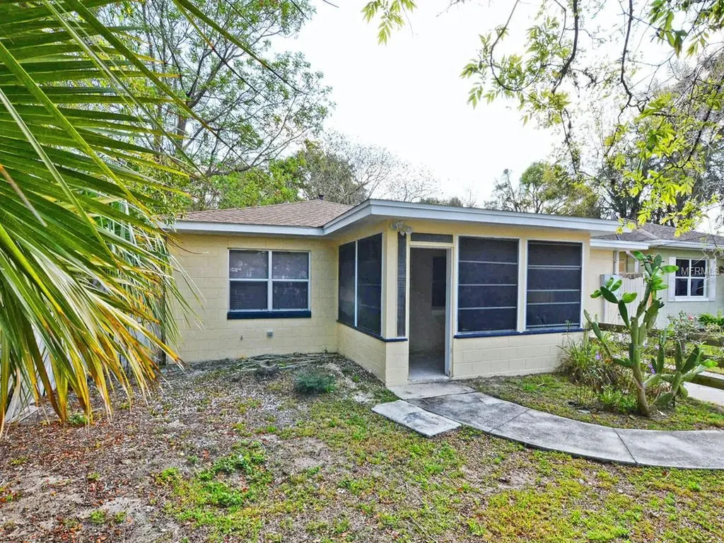 108 N Truett Street Leesburg FL 34748