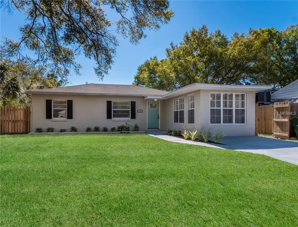 4706 W Wallcraft Avenue Tampa FL 33611