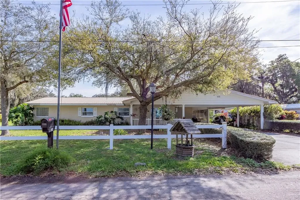 250 Chamberlain Drive Lake Alfred FL 33850