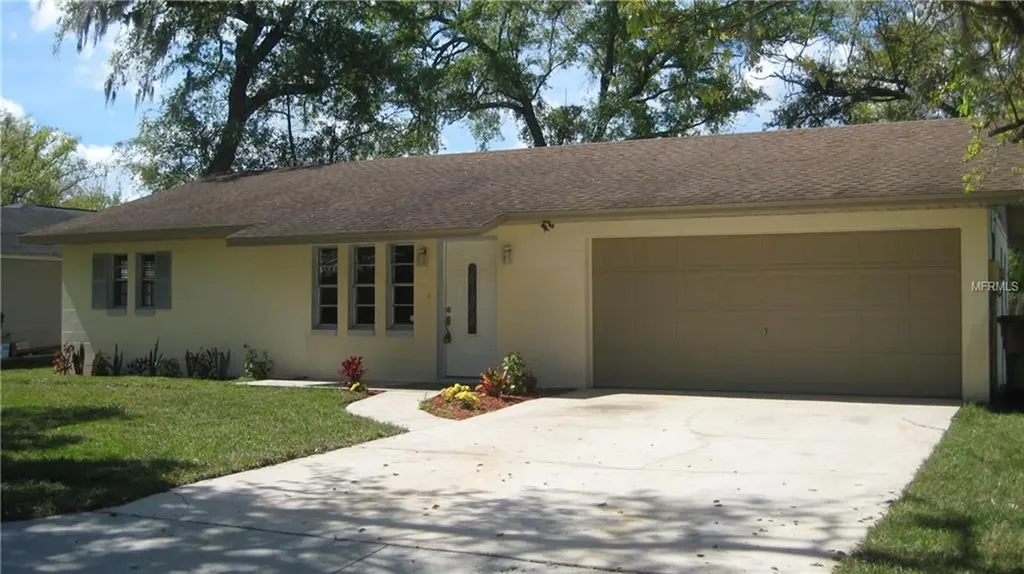 310 Alma Street Kissimmee FL 34741