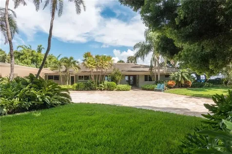 6600 Colony Drive S St Petersburg FL 33705