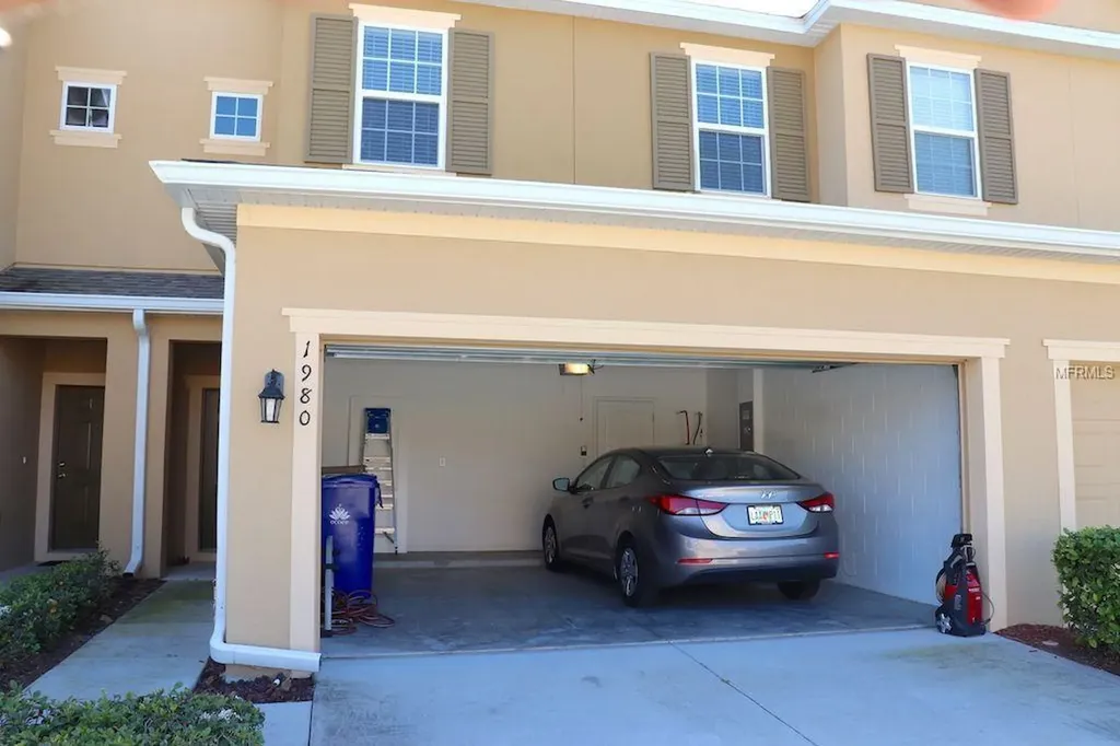 1980 Switch Grass Circle Ocoee FL 34761